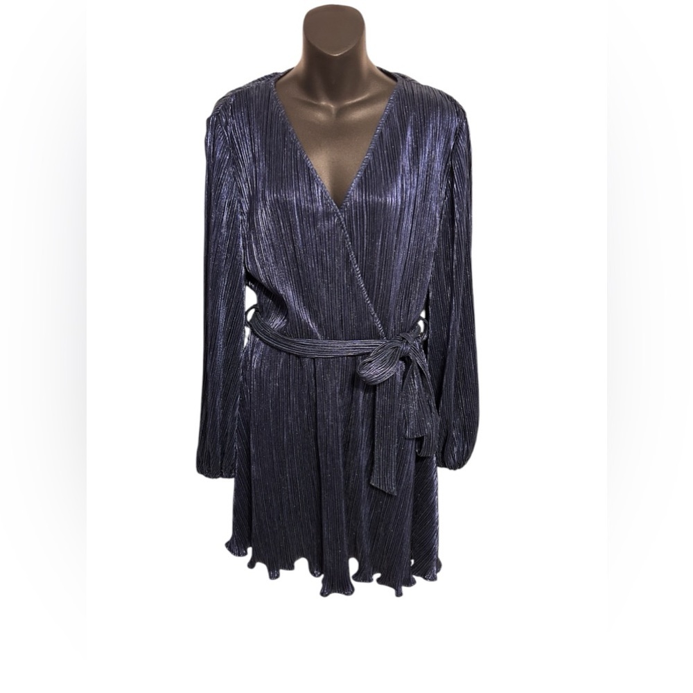 Bardot Belissa navy shimmer pleated faux wrap dress size 6 - Picture 7 of 15